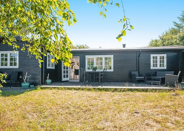 5 Person In Ulfborg-by Traum